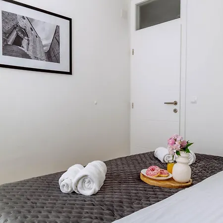 Apartment Yin & Yang