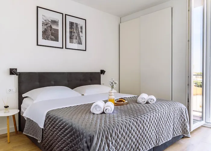 Yin & Yang Dubrownik