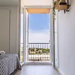 Yin & Yang Apartment